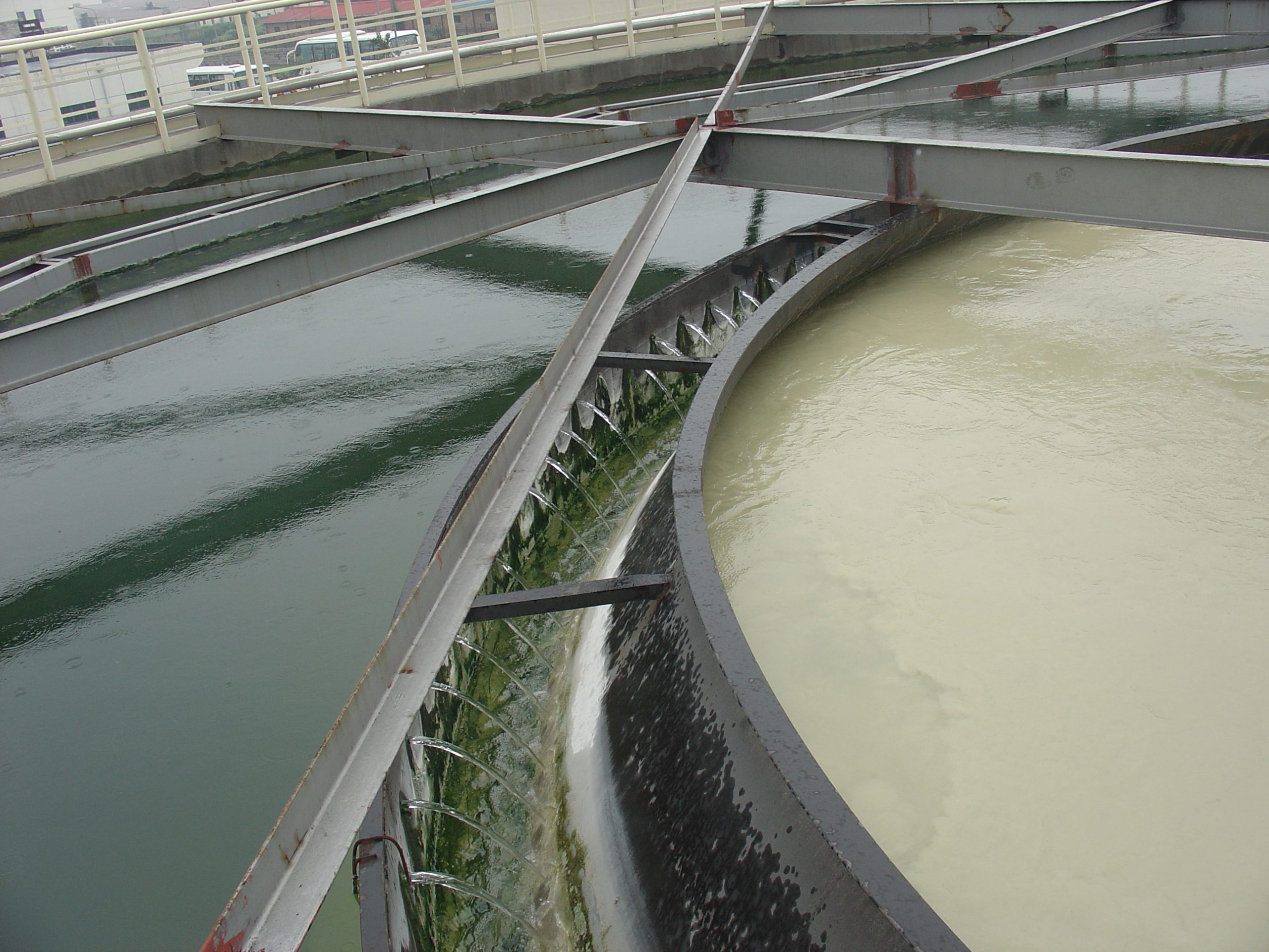 ��¯ˮ�����óͷ�����